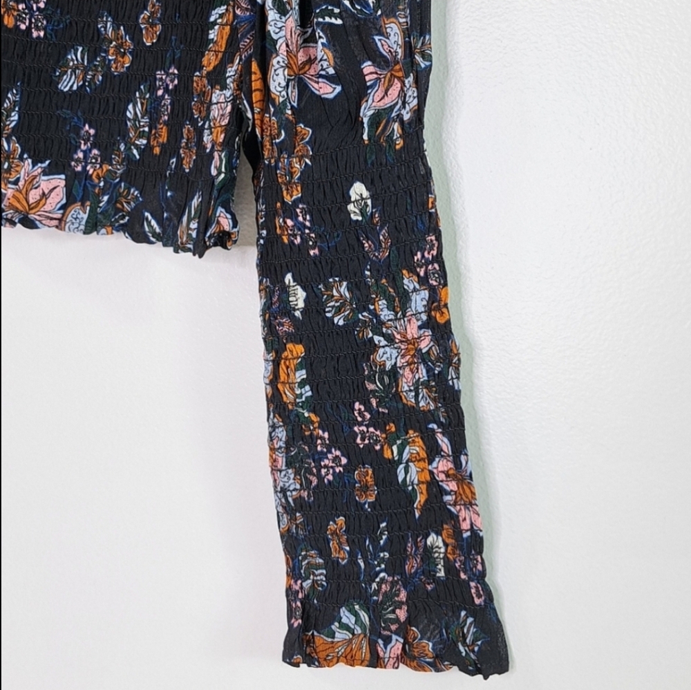 Veronica Beard Faire Floral Smocked Top Size 4 - Picture 9 of 16